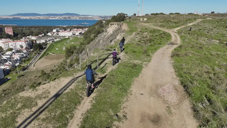 E-bike tour, atividade marcada na Mata Beach